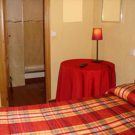 Hostal Puerta Bonita Vista Alegre Мадрид Екстер'єр фото